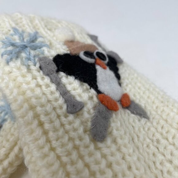 Socks Penguin Skiing Knitted Size M/L NWOT - Picture 4 of 9